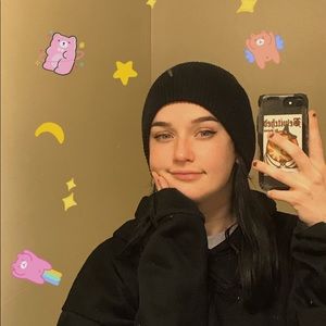 Meet your Posher, Adriana